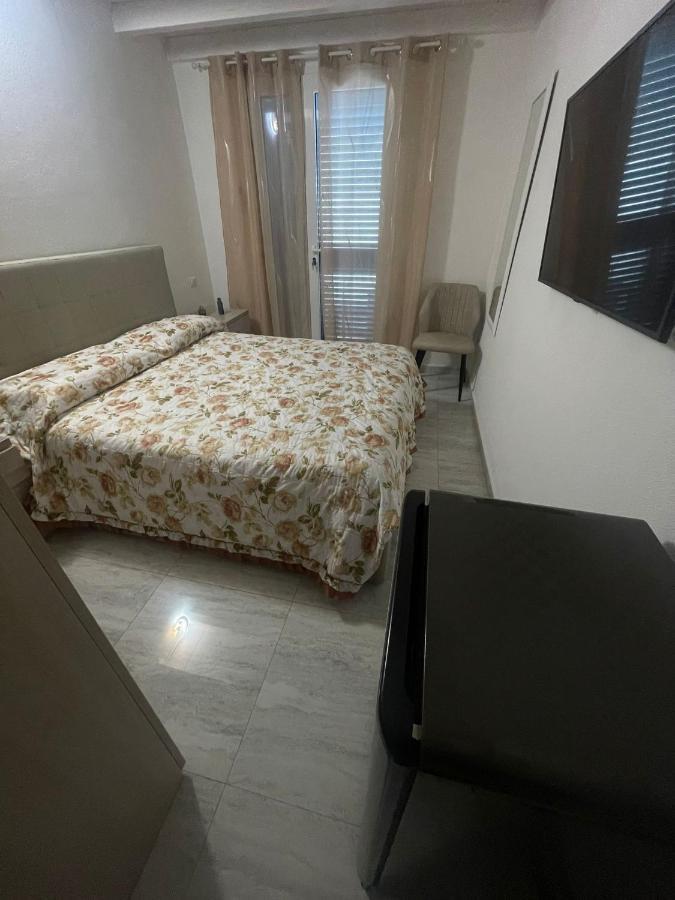 La Perla Del Mare 2 Panzió La Caletta Kültér fotó